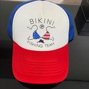 Pelagic women trucker hat